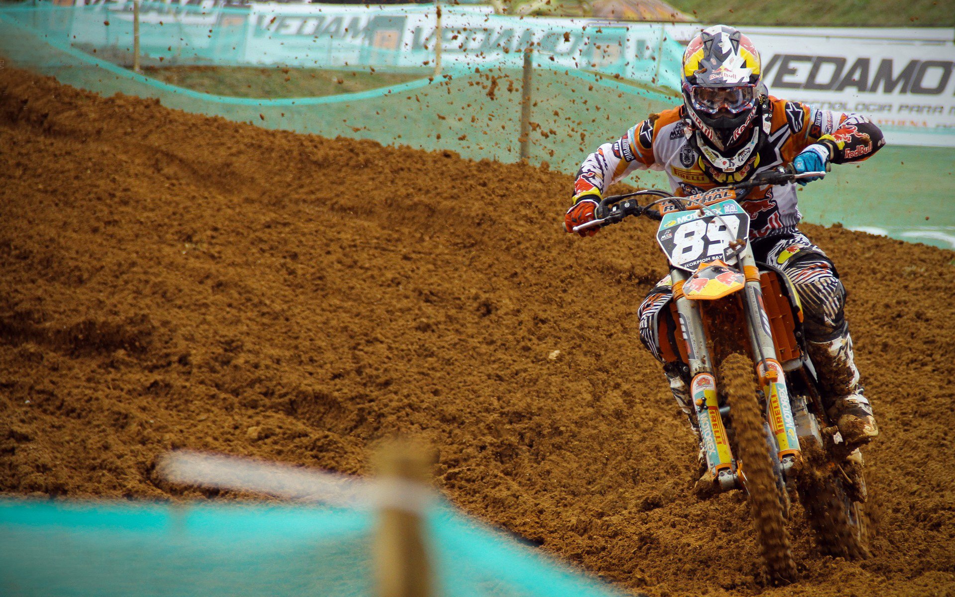 电竞游戏战利品机制对玩家参与动力影响，电竞的利